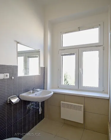 Pronájem bytu 2+kk, Praha - Michle, Hanusova, 36 m2
