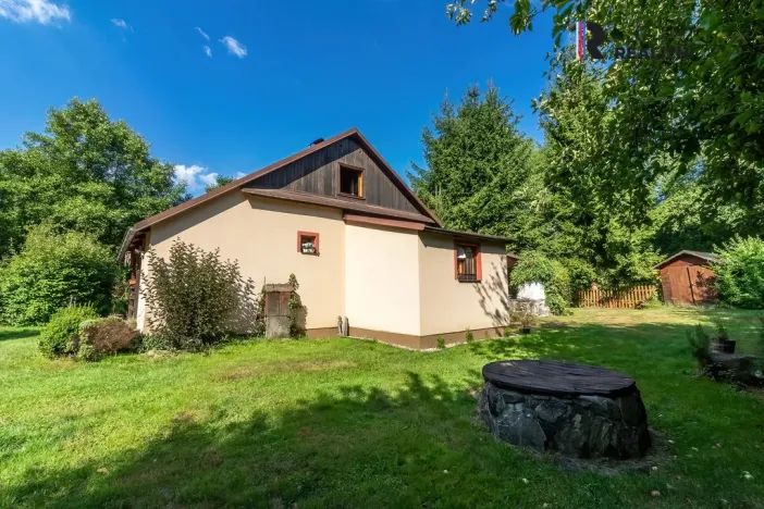 Prodej chaty, Dvorce, 105 m2