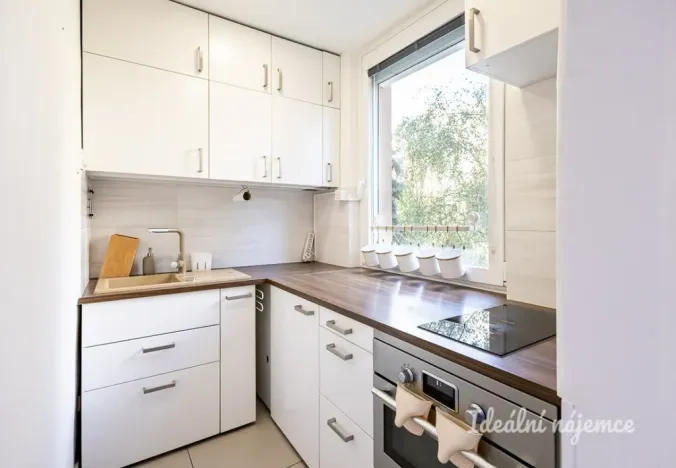 Pronájem bytu 1+1, Praha - Chodov, Benkova, 31 m2