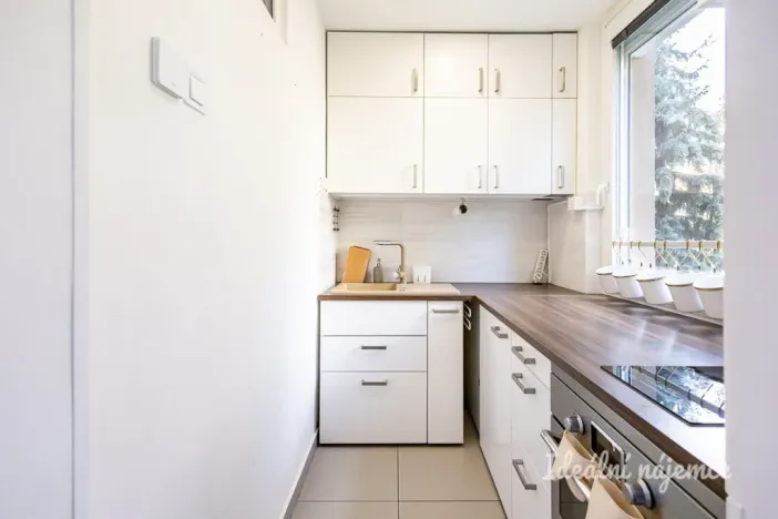 Pronájem bytu 1+1, Praha - Chodov, Benkova, 31 m2