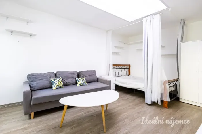 Pronájem bytu 1+1, Praha - Chodov, Benkova, 31 m2