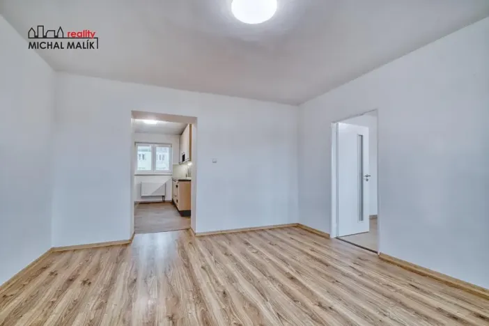 Pronájem bytu 2+1, Hranice, Cementářské sídliště, 56 m2