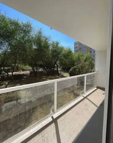 Pronájem bytu 2+kk, Praha - Troja, Krosenská, 45 m2