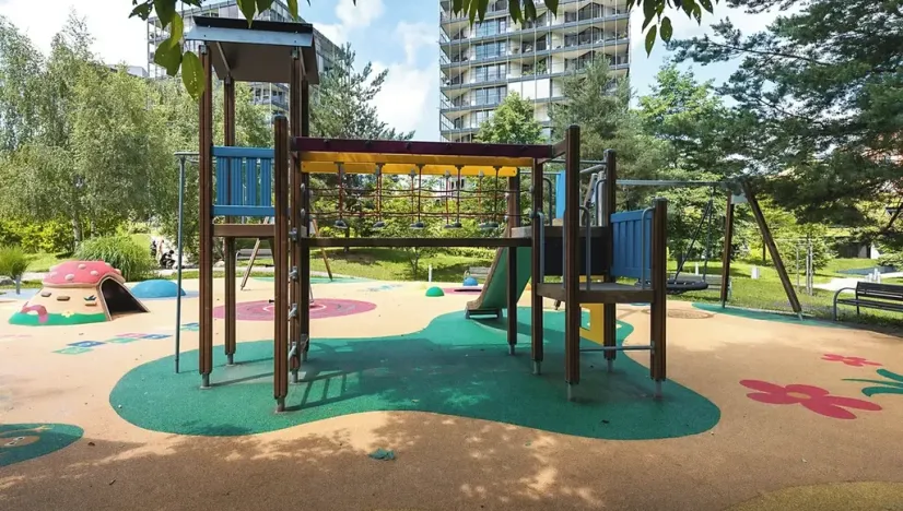 Prodej bytu 2+kk, Praha - Žižkov, Ke kapslovně, 58 m2