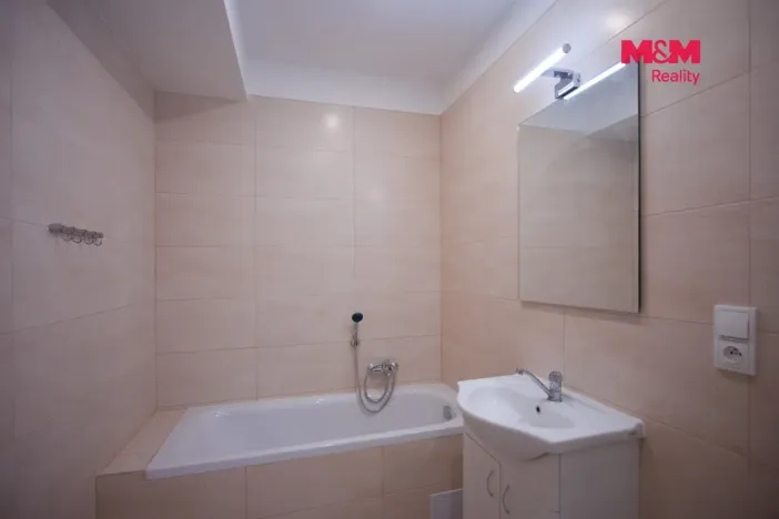 Prodej činžovního domu, Český Těšín, Odboje, 980 m2