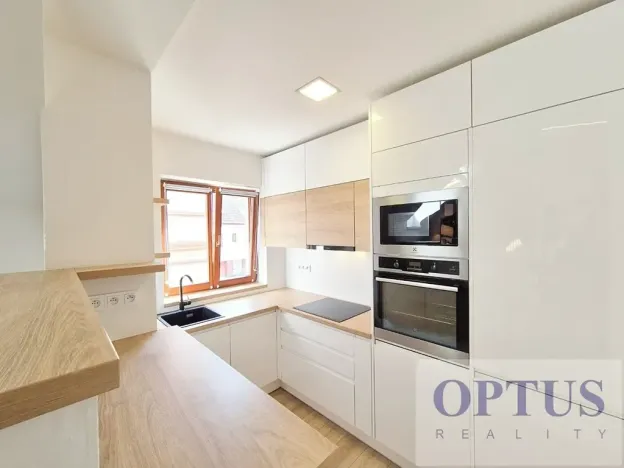 Pronájem bytu 4+kk, Horoměřice, Politických vězňů, 78 m2