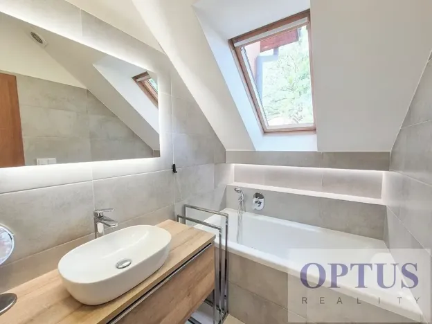 Pronájem bytu 4+kk, Horoměřice, Politických vězňů, 78 m2