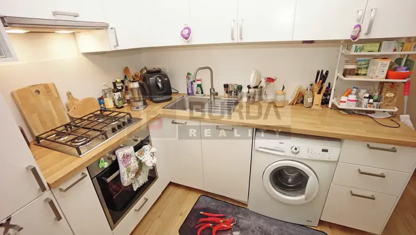 Pronájem bytu 2+1, Praha - Hloubětín, Zelenečská, 50 m2