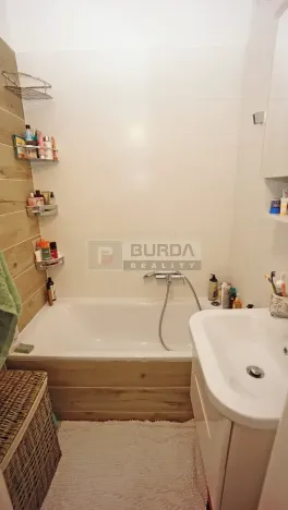 Pronájem bytu 2+1, Praha - Hloubětín, Zelenečská, 50 m2