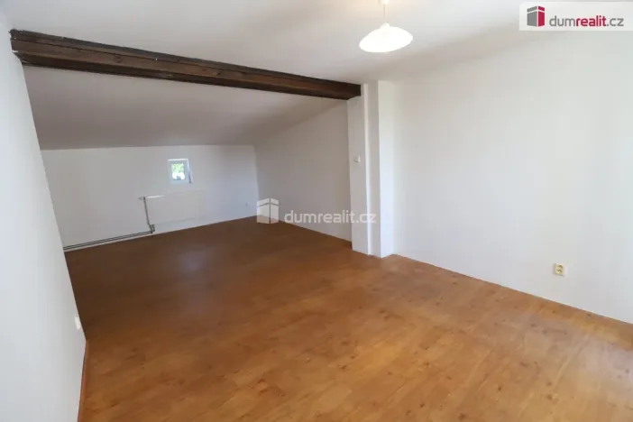 Pronájem bytu 2+1, Karlovy Vary - Počerny, 68 m2