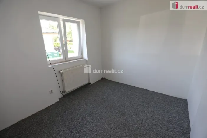 Pronájem bytu 2+1, Karlovy Vary - Počerny, 68 m2