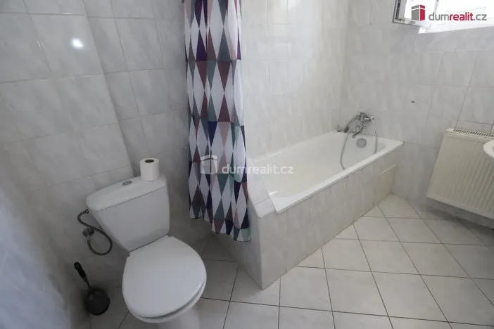 Pronájem bytu 2+1, Karlovy Vary - Počerny, 68 m2