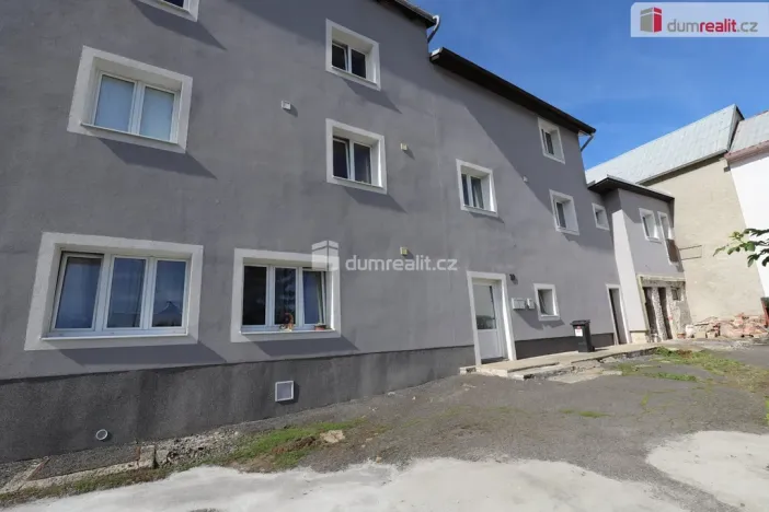 Pronájem bytu 2+1, Karlovy Vary - Počerny, 68 m2