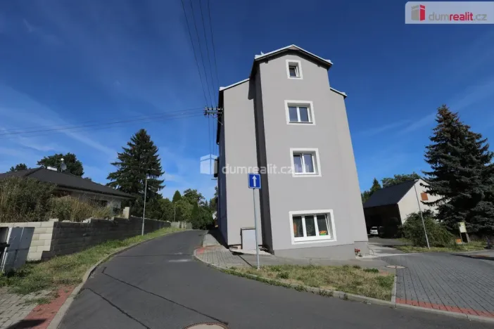 Pronájem bytu 2+1, Karlovy Vary - Počerny, 68 m2