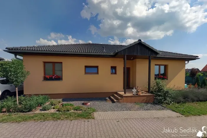 Prodej rodinného domu, Postřižín, K Moklině, 107 m2