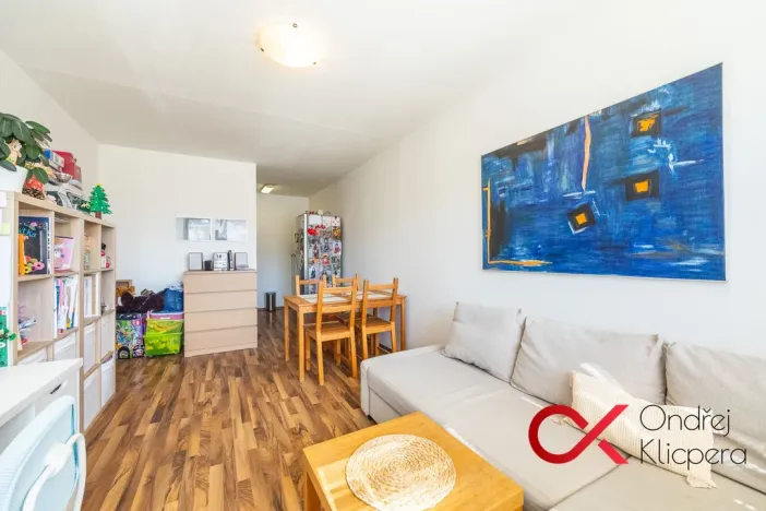 Pronájem bytu 2+kk, Praha, Dědinova, 45 m2