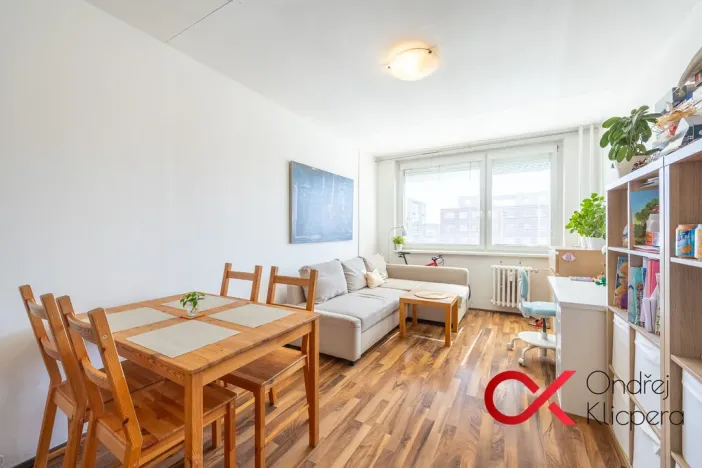 Pronájem bytu 2+kk, Praha, Dědinova, 45 m2