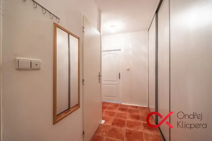 Pronájem bytu 2+kk, Praha, Dědinova, 45 m2
