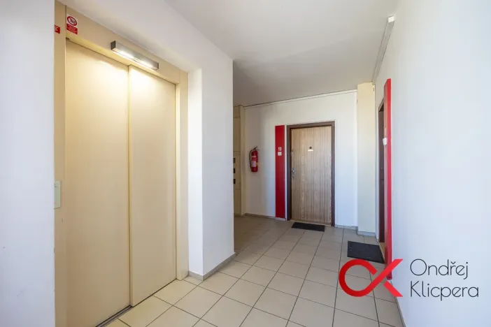 Pronájem bytu 2+kk, Praha, Dědinova, 45 m2