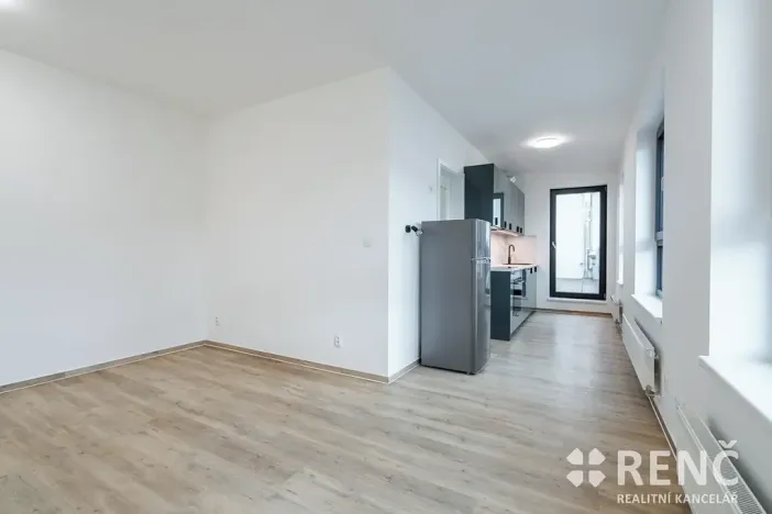 Pronájem bytu 1+kk, Kuřim, Záhoří, 32 m2