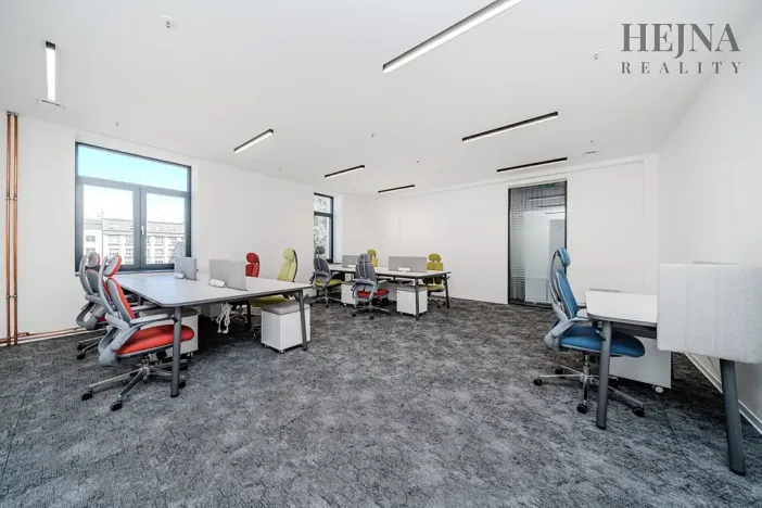 Pronájem kanceláře, Ostrava, náměstí Dr. E. Beneše, 62 m2