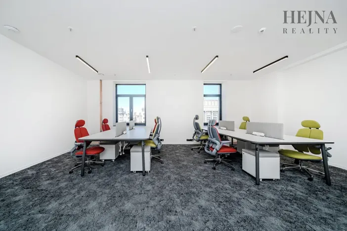 Pronájem kanceláře, Ostrava, náměstí Dr. E. Beneše, 62 m2