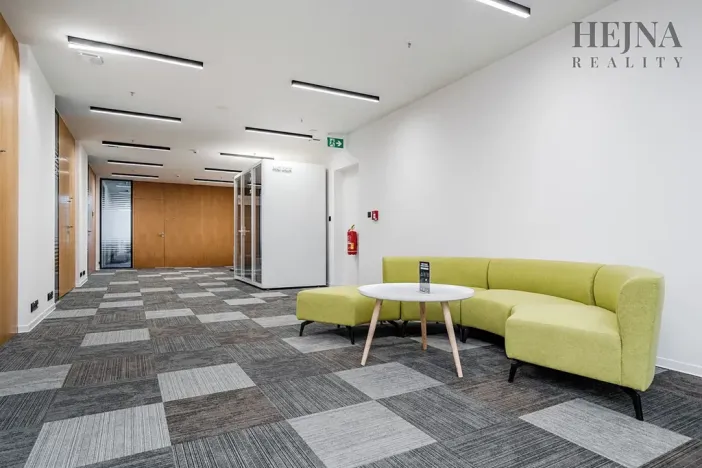 Pronájem kanceláře, Ostrava, náměstí Dr. E. Beneše, 62 m2