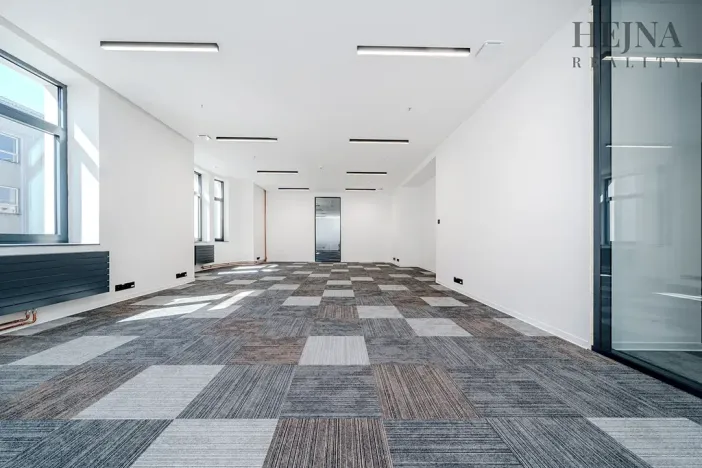 Pronájem kanceláře, Ostrava, náměstí Dr. E. Beneše, 26 m2