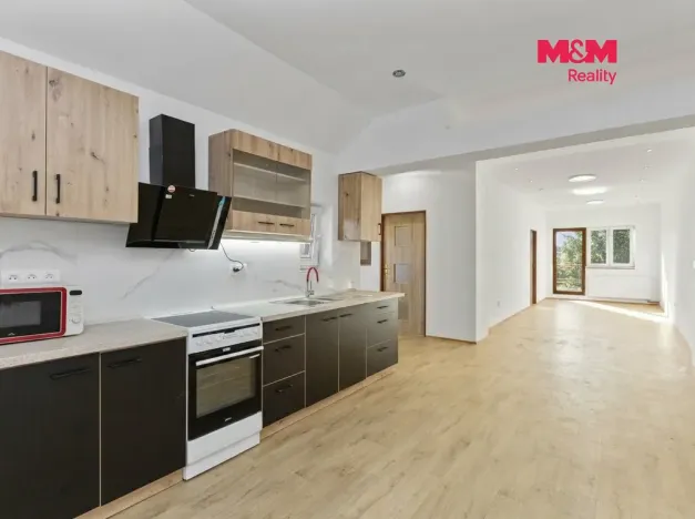 Pronájem bytu 5+1, Proseč, náměstí Dr. Tošovského, 150 m2