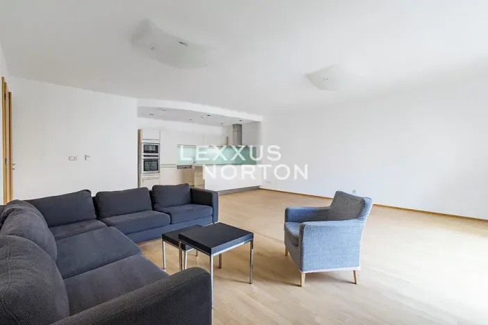 Pronájem bytu 4+kk, Praha - Nové Město, Senovážné náměstí, 130 m2