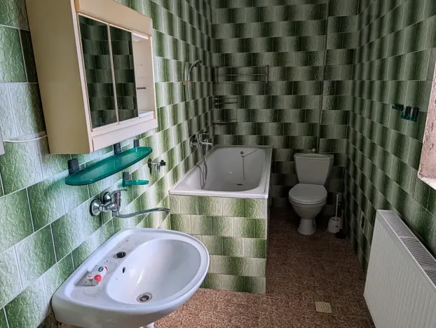 Prodej vícegeneračního domu, Dříteň, 332 m2