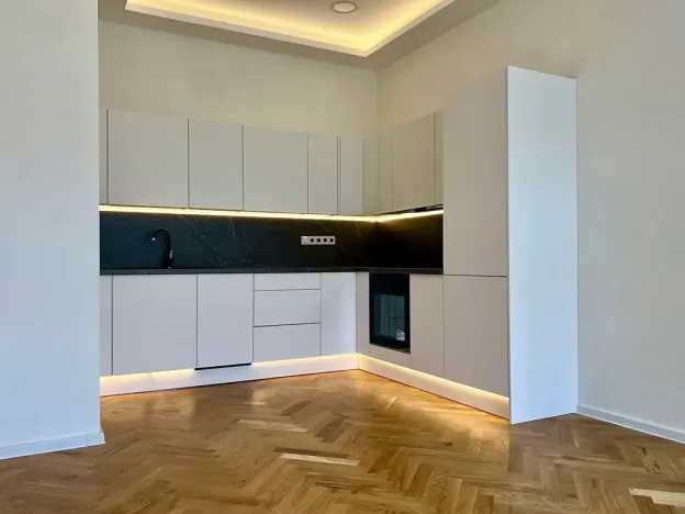 Prodej bytu 2+kk, Praha - Holešovice, Dělnická, 42 m2