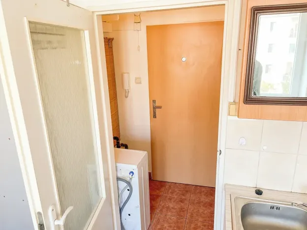 Pronájem bytu 1+kk, Brno, Zvěřinova, 16 m2