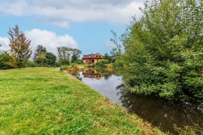 Prodej rodinného domu, Okrouhlá, 310 m2