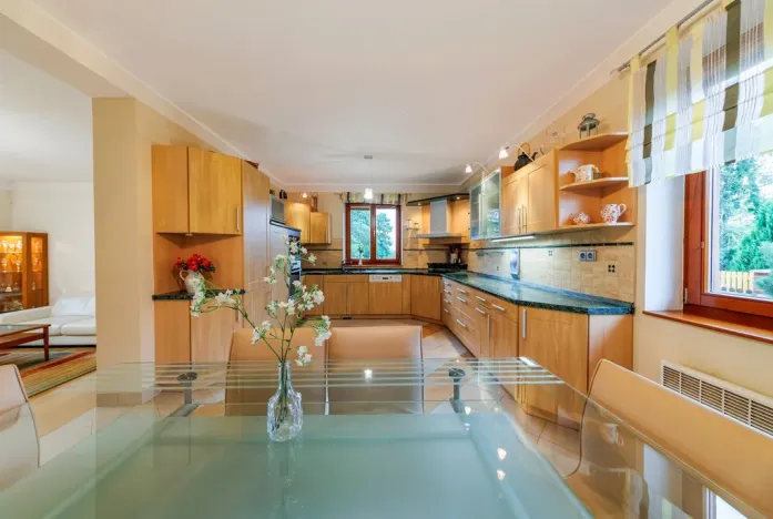 Prodej rodinného domu, Okrouhlá, 310 m2
