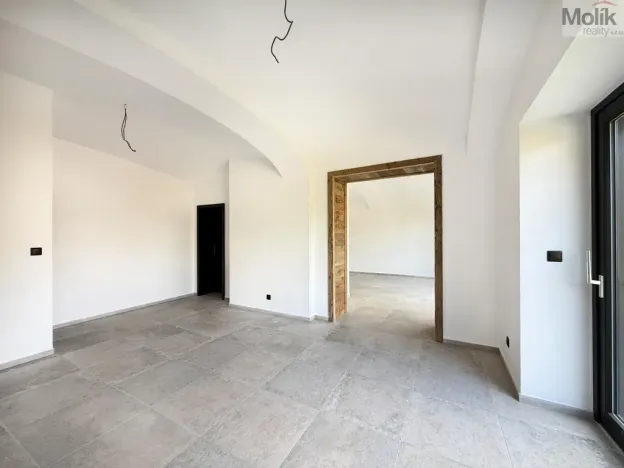 Pronájem atypického bytu, Osek, Tovární, 135 m2