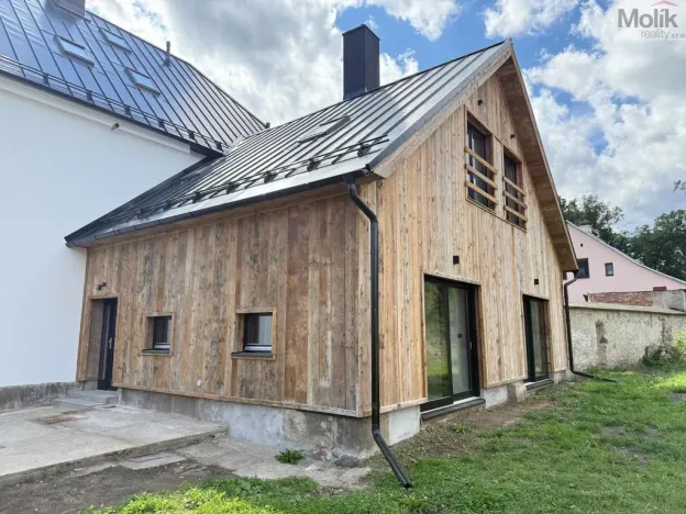 Pronájem atypického bytu, Osek, Tovární, 135 m2