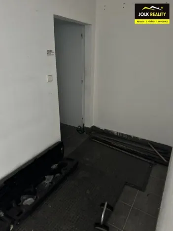 Pronájem obchodního prostoru, Opava, Jaselská, 300 m2