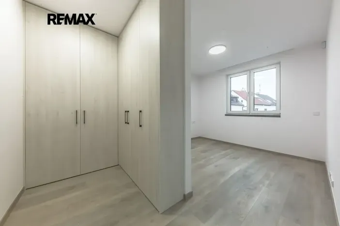Pronájem bytu 3+kk, Kladno, Veleslavínova, 71 m2