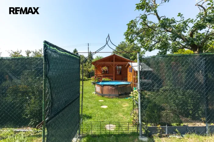 Prodej zahrady, Lom, 235 m2