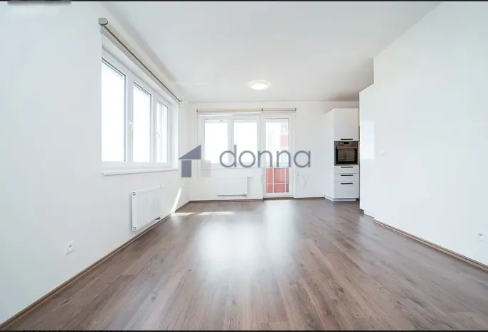 Pronájem bytu 4+kk, Praha, Sicherova, 85 m2