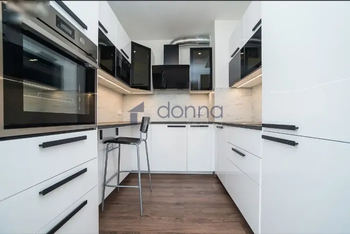 Pronájem bytu 4+kk, Praha, Sicherova, 85 m2