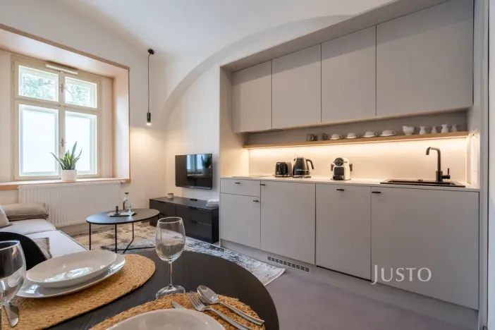 Prodej bytu 2+kk, Praha - Karlín, Prvního pluku, 49 m2