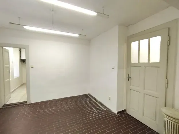 Pronájem kanceláře, Praha - Nusle, Jaromírova, 54 m2