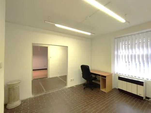 Pronájem kanceláře, Praha - Nusle, Jaromírova, 54 m2