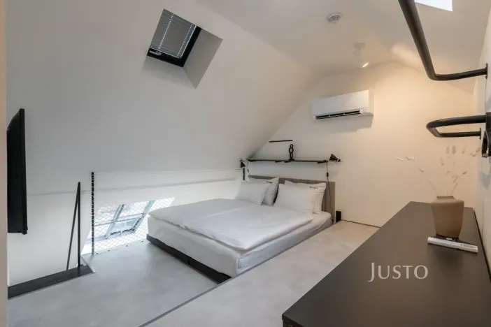 Prodej bytu 1+kk, Praha - Karlín, Prvního pluku, 49 m2