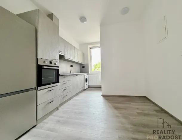 Pronájem bytu 1+1, Brno, Veslařská, 35 m2