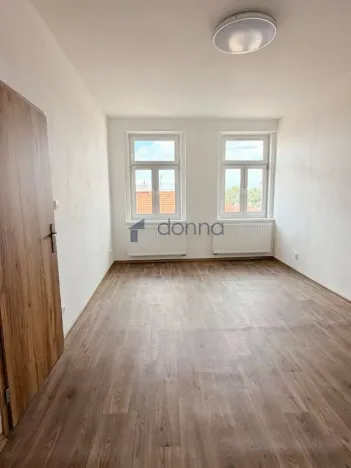 Pronájem bytu 2+kk, Praha, Víta Nejedlého, 42 m2