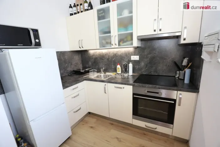 Pronájem bytu 1+1, Mariánské Lázně - Úšovice, Tepelská, 40 m2