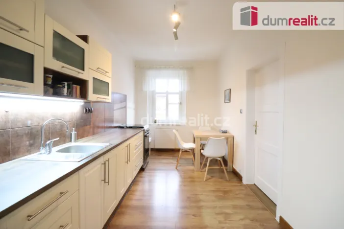Pronájem bytu 2+1, Karlovy Vary - Rybáře, Sokolovská, 77 m2